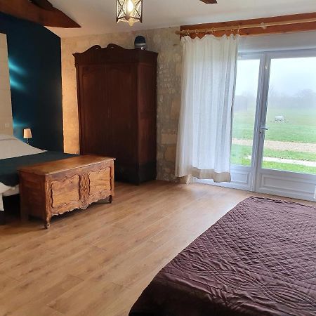 Bed and Breakfast Le Domaine De Bellevue Tanzac Екстер'єр фото