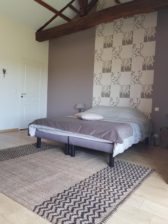Bed and Breakfast Le Domaine De Bellevue Tanzac Екстер'єр фото