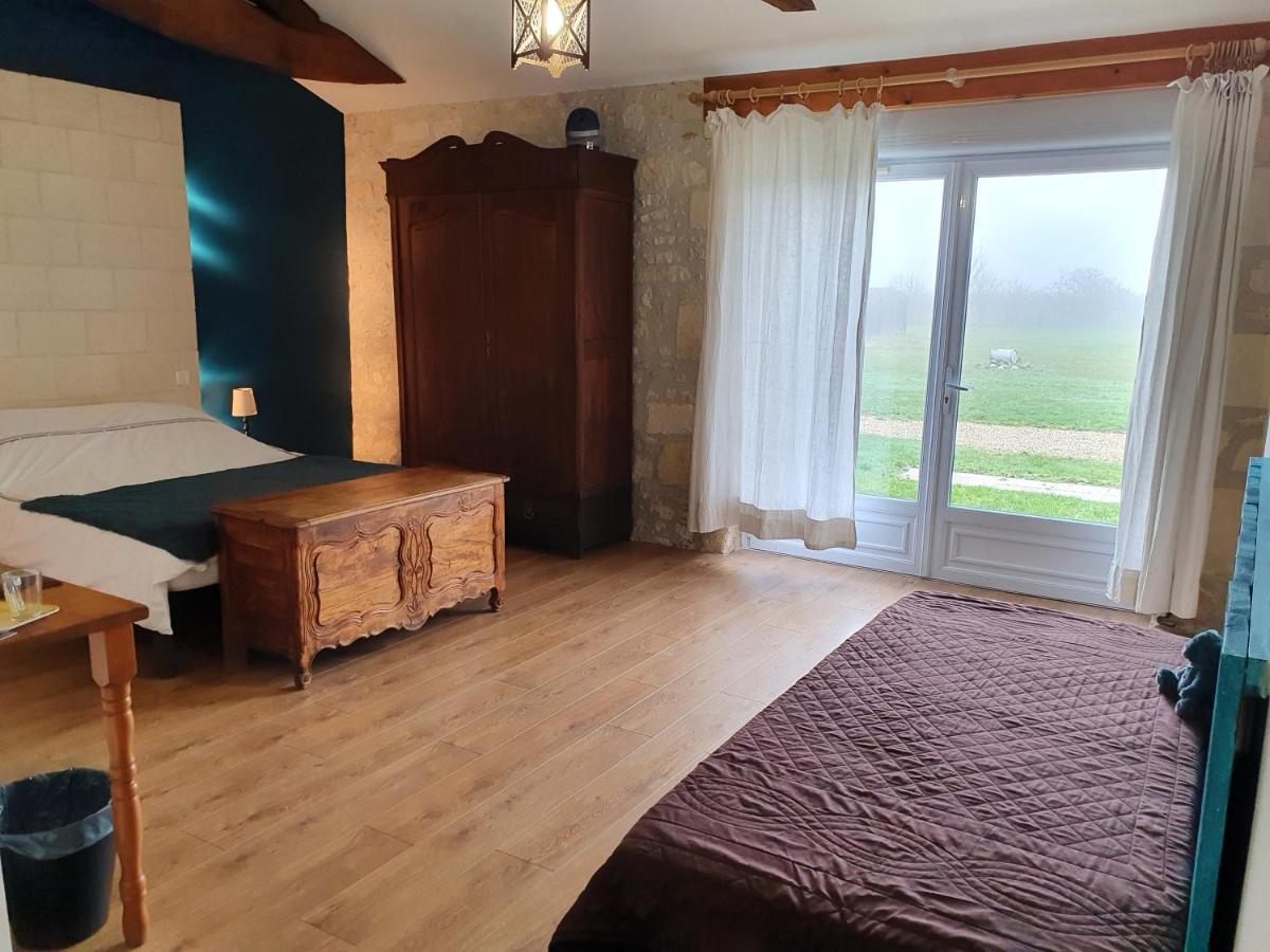 Bed and Breakfast Le Domaine De Bellevue Tanzac Екстер'єр фото